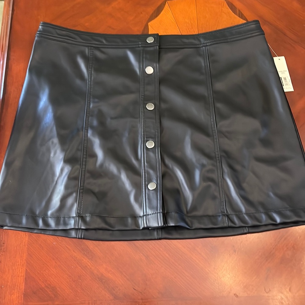 Leatherette black mini skirt